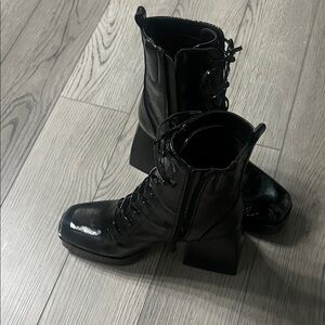 Black Women's Lace-Up Boots worn once size 8